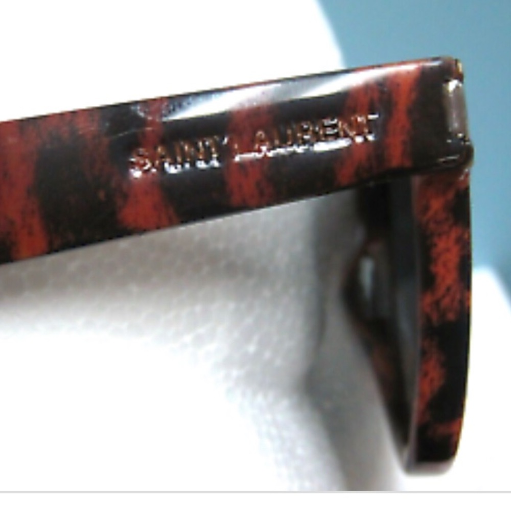 Saint Laurent Sunglasses no scratches like new